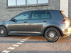 Grau Gebraucht 2014 VW Golf VII GTD Limousine | 12.900 € (Fairer Preis)