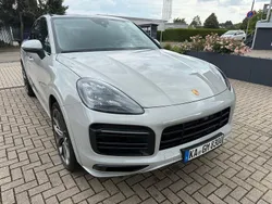 Grau Gebraucht 2019 Porsche Cayenne SUV | 77.000 €