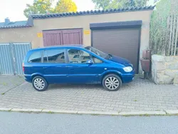 Blau Gebraucht 2004 Opel Zafira Van / Kleinbus | 1.200 € (Guter Preis)
