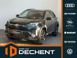 Schwarz Neu 2025 Toyota Yaris Cross SUV | 30.690 €