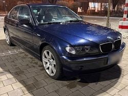 Blau Gebraucht 2002 BMW 325 Limousine | 4.199 € (Guter Preis)