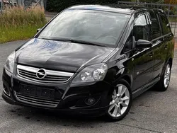 Schwarz Gebraucht 2009 Opel Zafira OPC Van / Kleinbus | 4.500 €