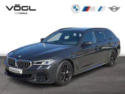 Grau Gebraucht 2022 BMW 540 Efficient Dynamics Kombi | 50.890 € (Fairer Preis)