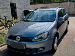 Silber Gebraucht 2012 VW Golf VII Trendline Kombi | 4.000 € (Superpreis)