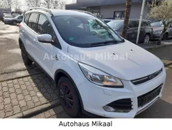 Weiß Gebraucht 2015 Ford Kuga Trend SUV | 7.999 € (Teuer)