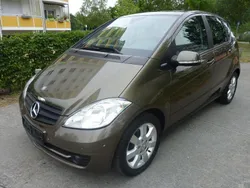 Gold Gebraucht 2009 Mercedes A180 Kleinwagen | 4.499 € (Fairer Preis)