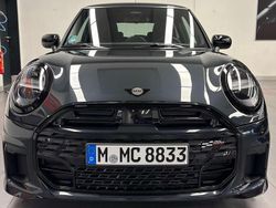 Grau Gebraucht 2025 Mini John Cooper Works Kleinwagen | 31.990 € (Guter Preis)