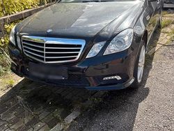 Schwarz Gebraucht 2011 Mercedes E350 Kombi | 2.300 €