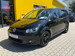 Schwarz Gebraucht 2013 VW Touran Life Van / Kleinbus | 9.900 € (Fairer Preis)