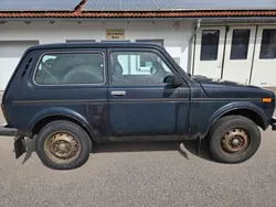 Grau Gebraucht 2015 Lada Taiga SUV | 3.999 €