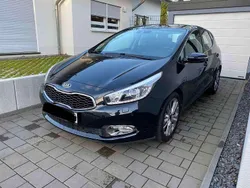 Schwarz Gebraucht 2012 Kia Ceed Spirit Limousine | 6.450 € (Superpreis)