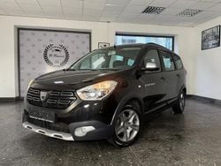 Schwarz Gebraucht 2020 Dacia Lodgy Stepway Van / Kleinbus | 13.690 € (Guter Preis)