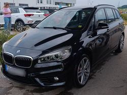 Schwarz Gebraucht 2017 BMW 220 Gran Tourer Luxury Line Van / Kleinbus | 14.700 € (Fairer Preis)