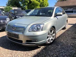 Grün Gebraucht 2003 Toyota Avensis Executive Kleinwagen | 3.450 € (Fairer Preis)