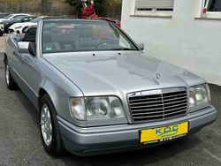 Grau Gebraucht 1994 Mercedes E320 Cabrio | 15.900 €