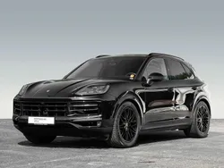 Schwarz Gebraucht 2024 Porsche Cayenne SUV | 96.900 € (Etwas zu teuer)