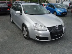 Silber Gebraucht 2008 VW Golf VI Kombi | 2.399 €