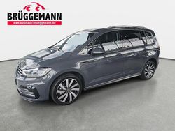 Grau Gebraucht 2024 VW Touran Highline Van / Kleinbus | 38.890 € (Teuer)