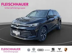 Schwarz Neu 2025 VW Tiguan Elegance SUV | 49.470 € (Teuer)
