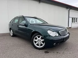 Grün Gebraucht 2002 Mercedes C220 Classic Limousine | 1.999 € (Fairer Preis)