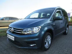 Grün Gebraucht 2015 VW Caddy Comfortline Van / Kleinbus | 17.990 € (Fairer Preis)