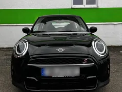 Schwarz Gebraucht 2022 Mini Cooper S Coupé Classic Coupé | 23.200 €