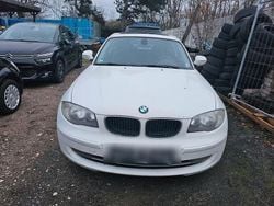 Schwarz Gebraucht 2011 BMW 118 Kleinwagen | 5.500 € (Guter Preis)