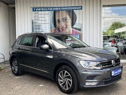 Grau Gebraucht 2017 VW Tiguan Sound SUV | 15.663 € (Teuer)