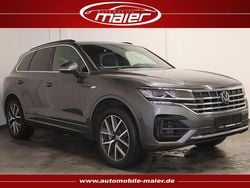 Grau Gebraucht 2022 VW Touareg R-line SUV | 43.600 € (Guter Preis)