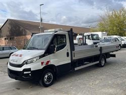 Weiss Gebraucht 2017 Iveco Daily Van | 23.800 € (Teuer)
