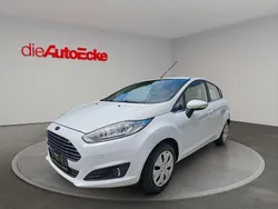 Weiß Gebraucht 2015 Ford Fiesta Titanium Kleinwagen | 6.800 € (Fairer Preis)