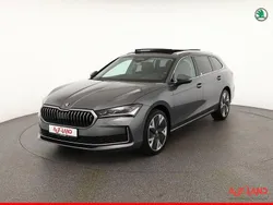 Grau Gebraucht 2024 Skoda Superb Kombi | 41.990 € (Superpreis)