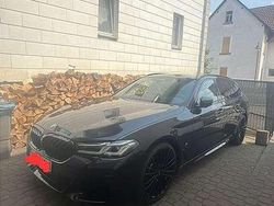 Schwarz Gebraucht 2021 BMW 530 M Sport Kombi | 44.599 €