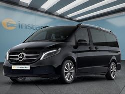 Schwarz Gebraucht 2022 Mercedes V250 Van / Kleinbus | 47.949 € (Fairer Preis)