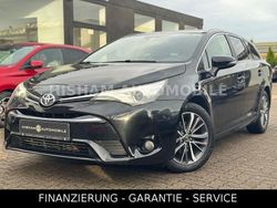 Night time black Gebraucht 2016 Toyota Avensis Edition-S Kombi | 10.490 € (Etwas zu teuer)