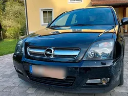 Schwarz Gebraucht 2005 Opel Signum Kombi | 1.000 € (Guter Preis)