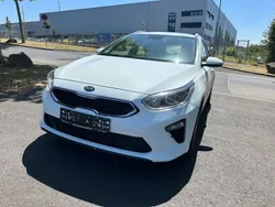 Weiß Gebraucht 2019 Kia Ceed Sportswagon Vision Kombi | 9.999 € (Fairer Preis)