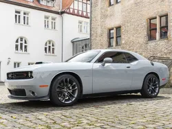 Grau Gebraucht 2023 Dodge Challenger Coupé | 38.400 € (Guter Preis)