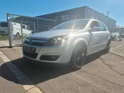 Silber Gebraucht 2004 Opel Astra Limousine | 1.950 € (Fairer Preis)