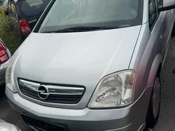 Grau Gebraucht 2007 Opel Meriva Van / Kleinbus | 2.579 € (Fairer Preis)