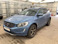 Blau Gebraucht 2016 Volvo XC60 Momentum SUV | 17.000 € (Guter Preis)