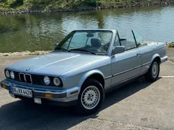 Blau Gebraucht 1989 BMW 325 Cabriolet Sport Line Cabrio | 13.500 €