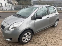 Grau Gebraucht 2007 Toyota Yaris Kleinwagen | 1.799 €
