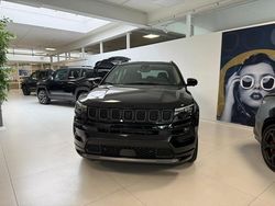 Schwarz (solid black) Gebraucht 2024 Jeep Compass Summit SUV | 36.600 € (Teuer)