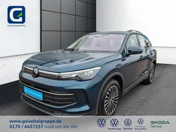 Nightshade blue Gebraucht 2024 VW Tiguan Life SUV | 39.830 € (Etwas zu teuer)