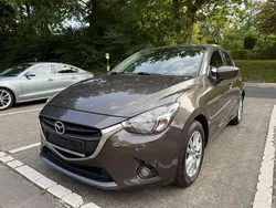 Braun Gebraucht 2017 Mazda 2 Exclusive-Line Kleinwagen | 8.499 € (Guter Preis)