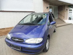 Blau Gebraucht 1998 Ford Galaxy Ghia Van / Kleinbus | 1.490 € (Guter Preis)