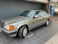 Andere außenfarben Gebraucht 1993 Mercedes 230 Coupé | 15.000 €