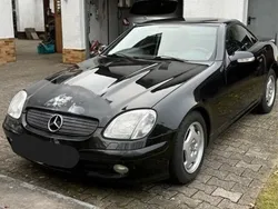 Schwarz Gebraucht 2000 Mercedes SLK200 Cabrio | 4.000 € (Guter Preis)