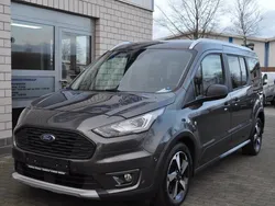 Grau Gebraucht 2022 Ford Tourneo Active Van / Kleinbus | 26.980 € (Fairer Preis)